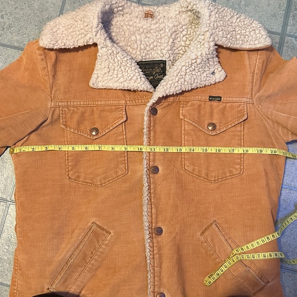 Vintage 1970s Wrangler Corduroy Sherpa Lined Jacket - Picture 9 of 11
